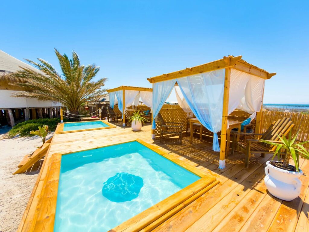 coucou beach; luxury; private beach; piscine privée, plage privée